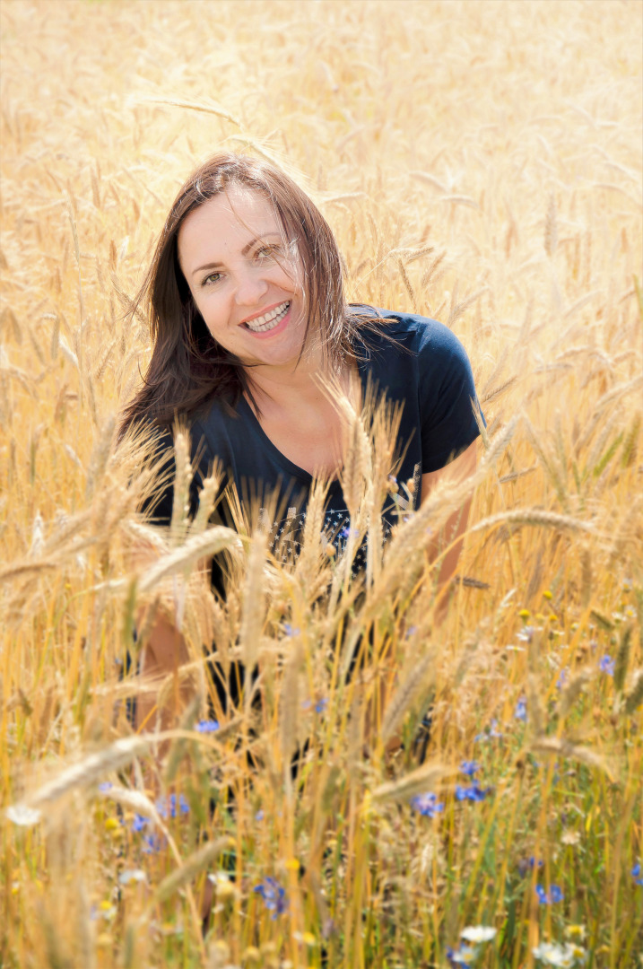 Надежда Дудаева - предметный фотограф, фудфотограф, фудстилист, проп стилист Минск, предметная фотосъемка Минск, портретный фотограф минск, съемка еды минск, фотография от 06.02.2026