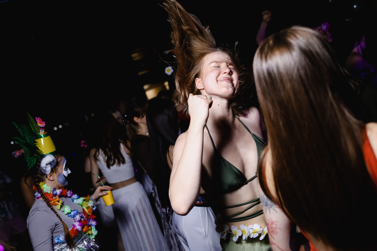 Фотограф в Минске - семейный, свадебный, репортажный фотограф. Фотосъёмка крещения, дня рождения, юбилея, венчания, корпоратива в Минске., фотография от 23.12.2025