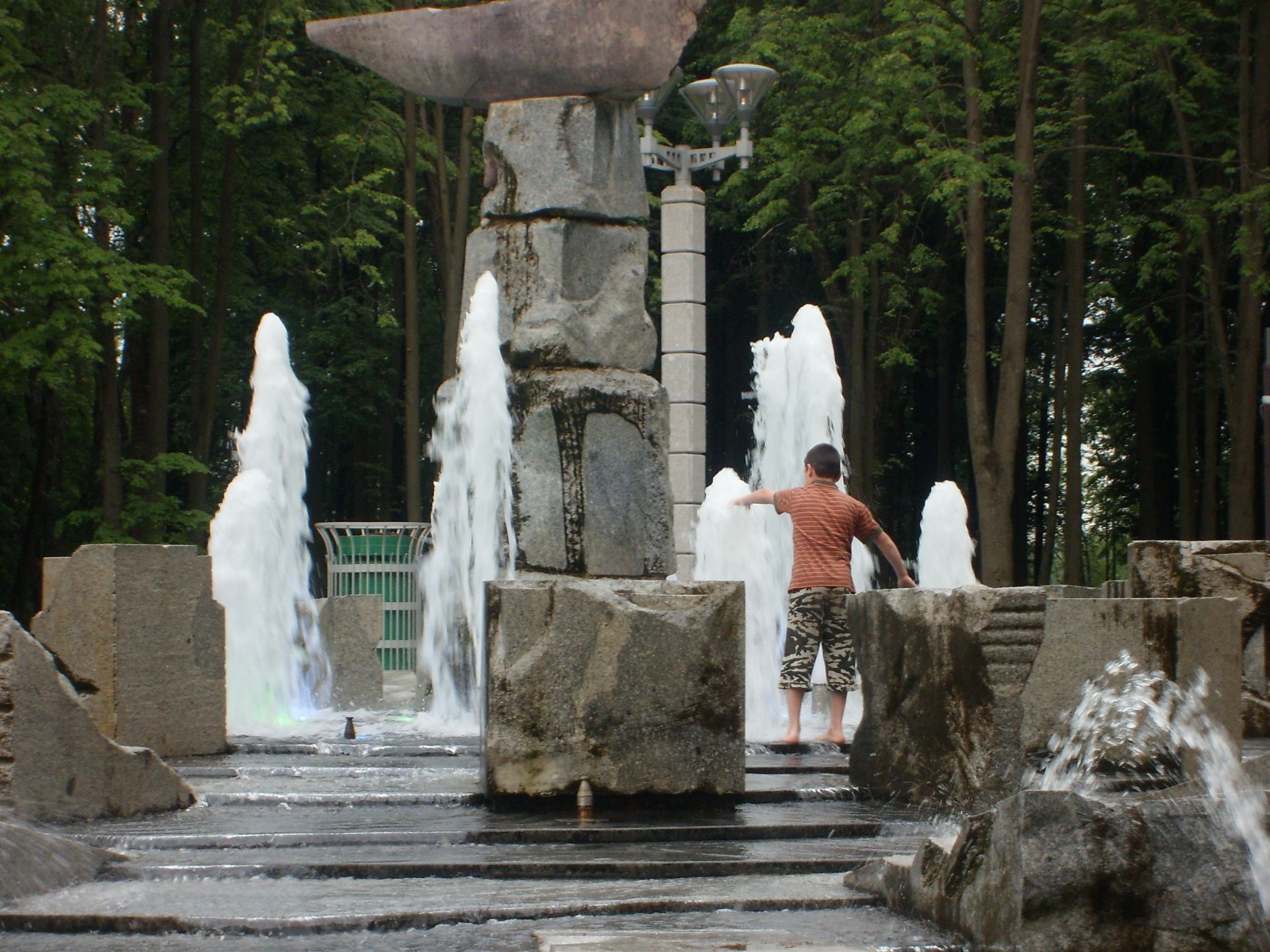 На фонтане | Фотограф Сергей Мышковский | foto.by фото.бай