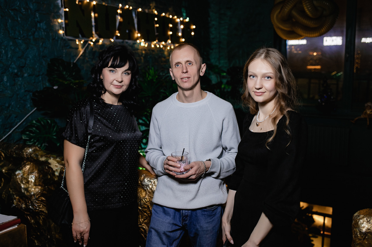 Фотограф в Минске - семейный, свадебный, репортажный фотограф. Фотосъёмка крещения, дня рождения, юбилея, венчания, корпоратива в Минске., фотография от 11.12.2025