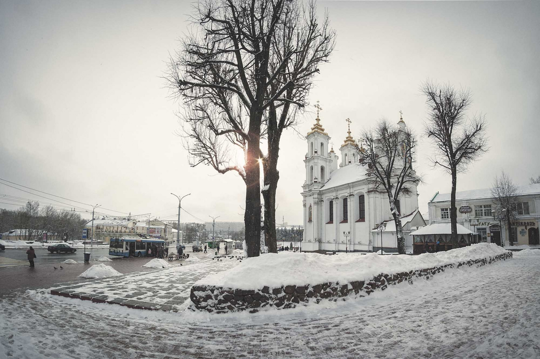 Прамень света ў шэрым Лютым | Фотограф Зміцер Пахоменка | foto.by фото.бай