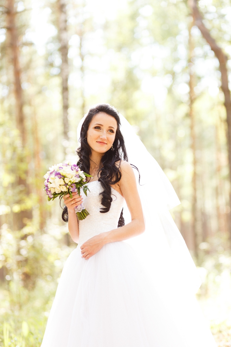 Невеста в солнечный день | Фотограф Слава Басалай | foto.by фото.бай