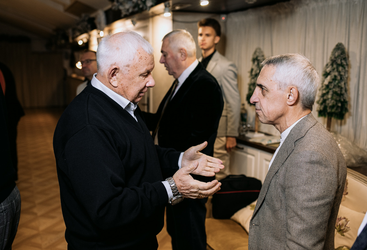 Фотограф в Минске - семейный, свадебный, репортажный фотограф. Фотосъёмка крещения, дня рождения, юбилея, венчания, корпоратива в Минске., фотография от 26.11.2025