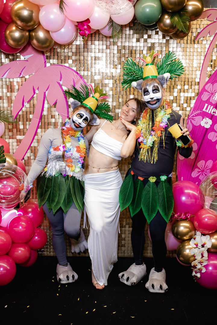 Фотограф в Минске - семейный, свадебный, репортажный фотограф. Фотосъёмка крещения, дня рождения, юбилея, венчания, корпоратива в Минске., фотография от 23.12.2025