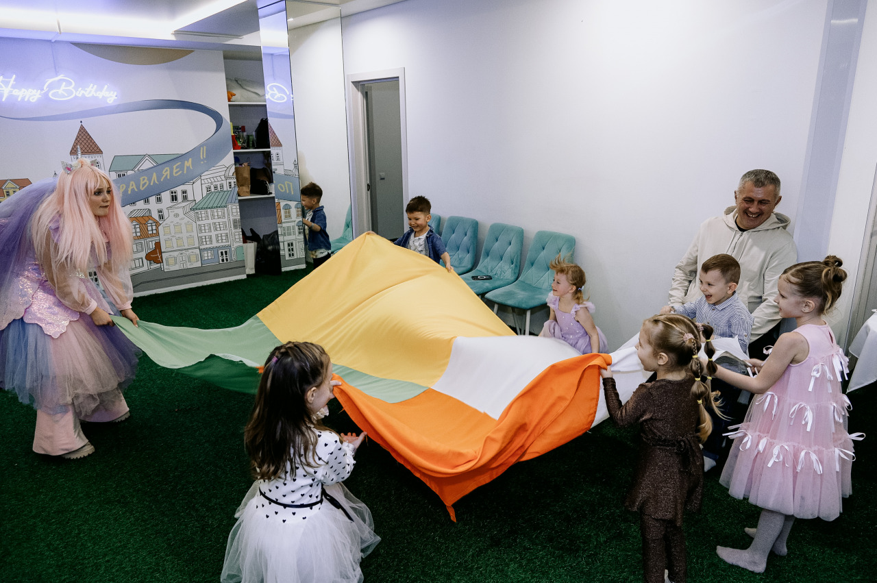 Фотограф в Минске - семейный, свадебный, репортажный фотограф. Фотосъёмка крещения, дня рождения, юбилея, венчания, корпоратива в Минске., фотография от 20.12.2025