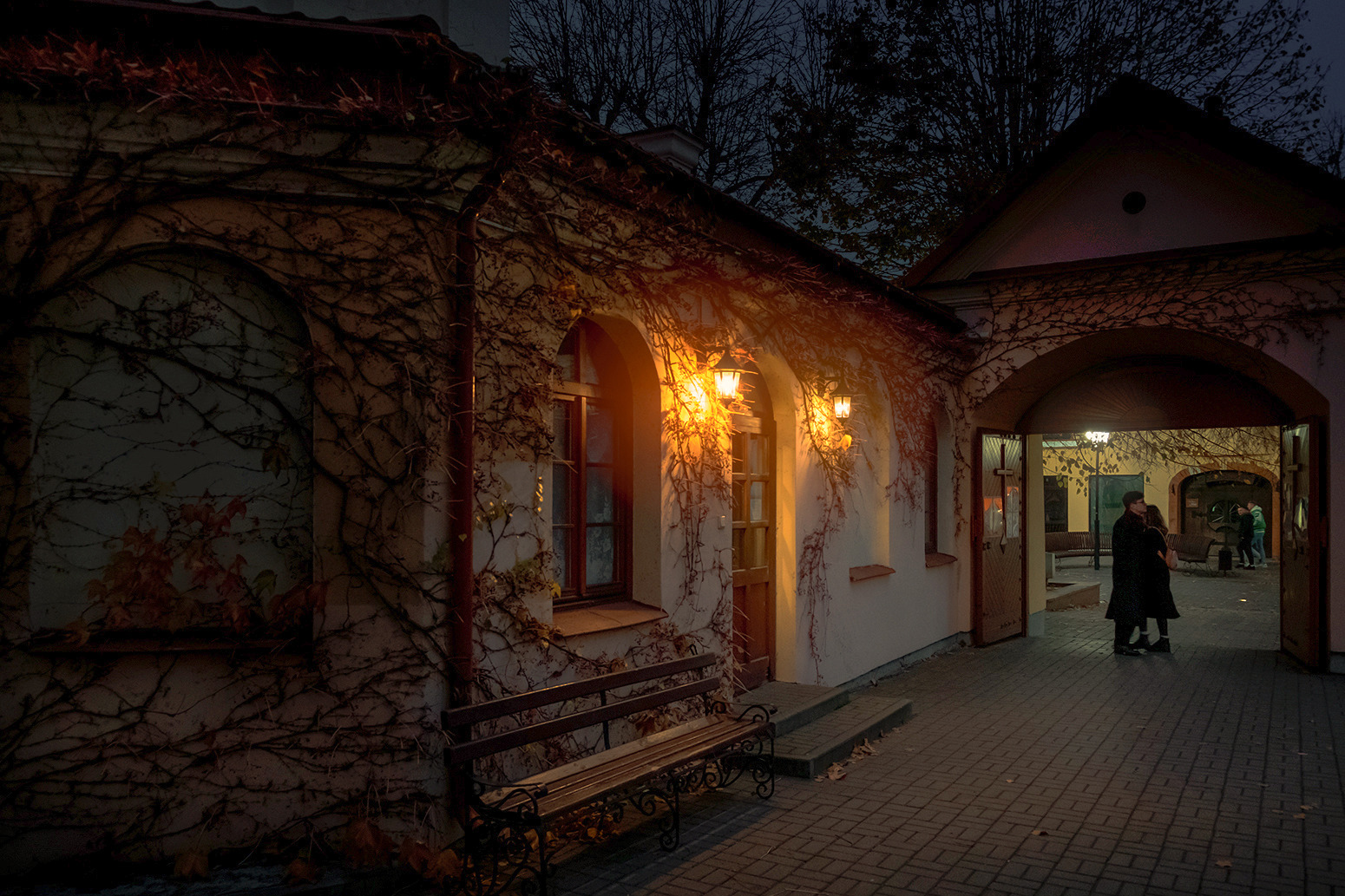 Церковный дворик | Фотограф Александр Шатохин | foto.by фото.бай