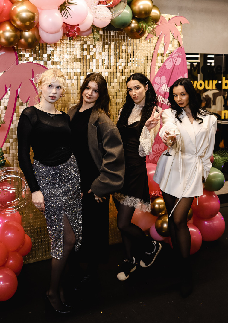 Фотограф в Минске - семейный, свадебный, репортажный фотограф. Фотосъёмка крещения, дня рождения, юбилея, венчания, корпоратива в Минске., фотография от 23.12.2025