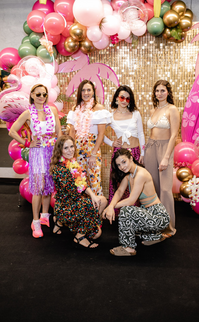 Фотограф в Минске - семейный, свадебный, репортажный фотограф. Фотосъёмка крещения, дня рождения, юбилея, венчания, корпоратива в Минске., фотография от 23.12.2025