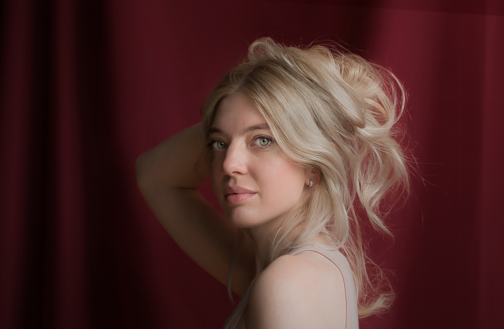 Надежда Дудаева - предметный фотограф, фудфотограф, фудстилист, проп стилист Минск, предметная фотосъемка Минск, портретный фотограф минск, съемка еды минск, фотография от 06.02.2026