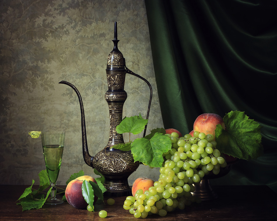 Натюрморт с вином и фруктами | Фотограф Ирина Приходько | foto.by фото.бай