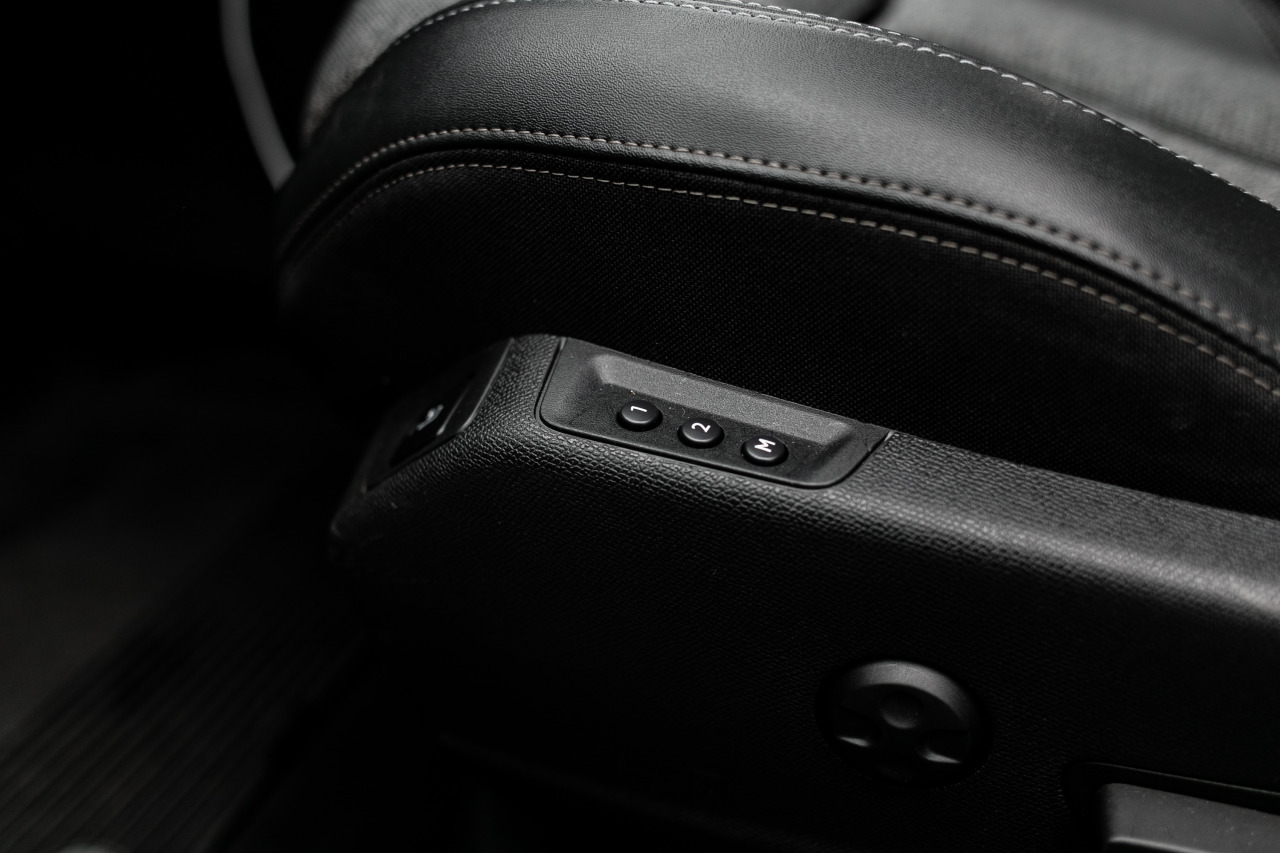 Фотограф в Минске - семейный, свадебный, репортажный фотограф. Фотосъёмка крещения, дня рождения, юбилея, венчания, корпоратива в Минске., фотография от 10.11.2025