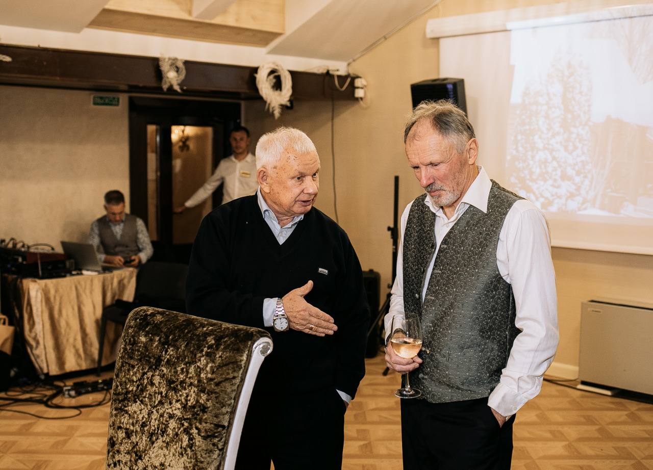 Фотограф в Минске - семейный, свадебный, репортажный фотограф. Фотосъёмка крещения, дня рождения, юбилея, венчания, корпоратива в Минске., фотография от 26.11.2025