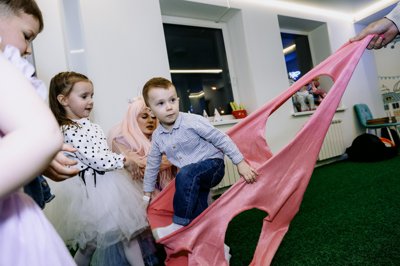 Фотограф в Минске - семейный, свадебный, репортажный фотограф. Фотосъёмка крещения, дня рождения, юбилея, венчания, корпоратива в Минске., фотография от 20.12.2025