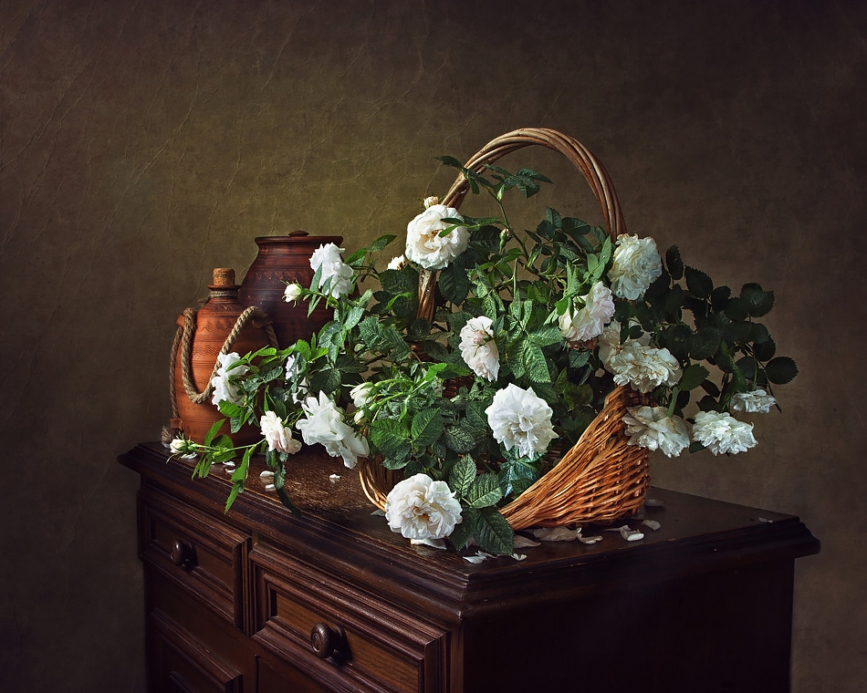 Натюрморт с дикими розами | Фотограф Ирина Приходько | foto.by фото.бай