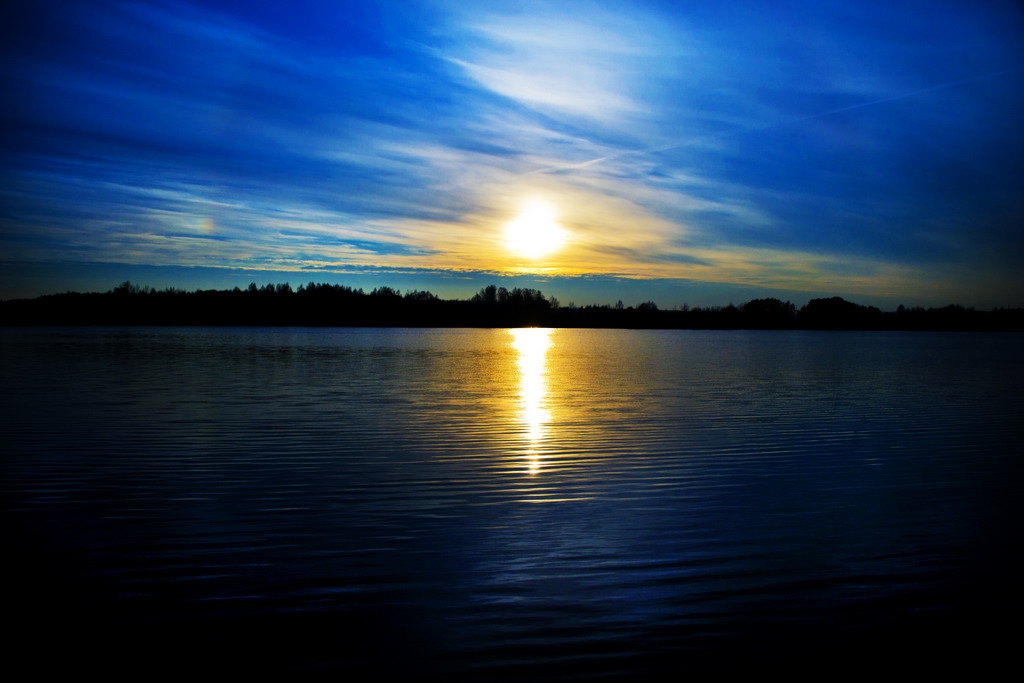 закат на озере | Фотограф Павел Воронов | foto.by фото.бай