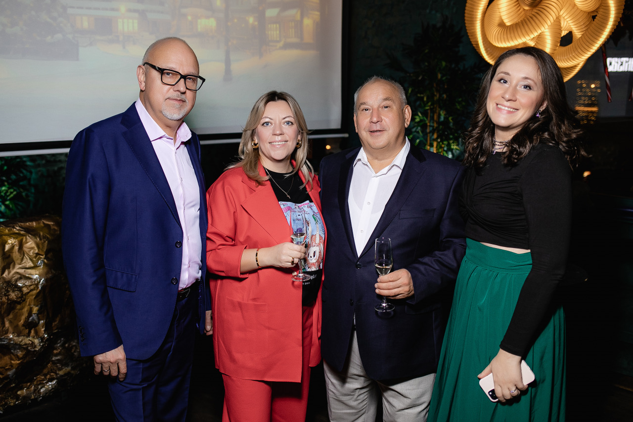 Фотограф в Минске - семейный, свадебный, репортажный фотограф. Фотосъёмка крещения, дня рождения, юбилея, венчания, корпоратива в Минске., фотография от 09.12.2025