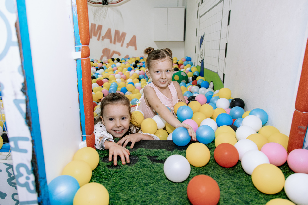 Фотограф в Минске - семейный, свадебный, репортажный фотограф. Фотосъёмка крещения, дня рождения, юбилея, венчания, корпоратива в Минске., фотография от 20.12.2025