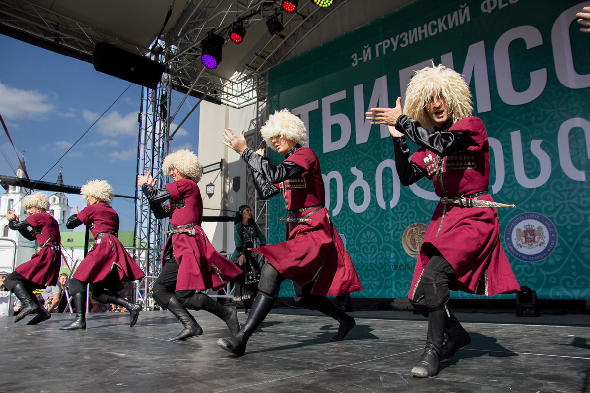 Фотограф в Минске - семейный, свадебный, репортажный фотограф. Фотосъёмка крещения, дня рождения, юбилея, венчания, корпоратива в Минске., фотография от 01.08.2018