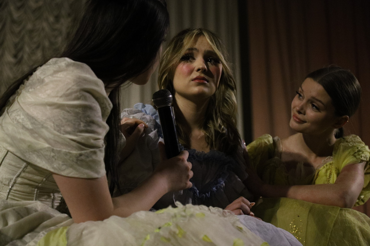 Фотограф в Минске - семейный, свадебный, репортажный фотограф. Фотосъёмка крещения, дня рождения, юбилея, венчания, корпоратива в Минске., фотография от 25.04.2026