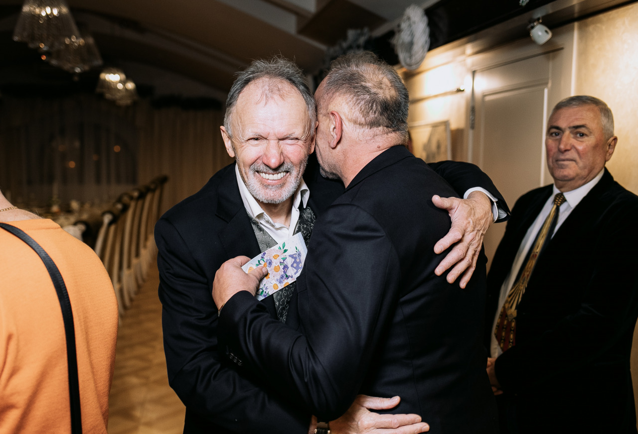 Фотограф в Минске - семейный, свадебный, репортажный фотограф. Фотосъёмка крещения, дня рождения, юбилея, венчания, корпоратива в Минске., фотография от 26.11.2025