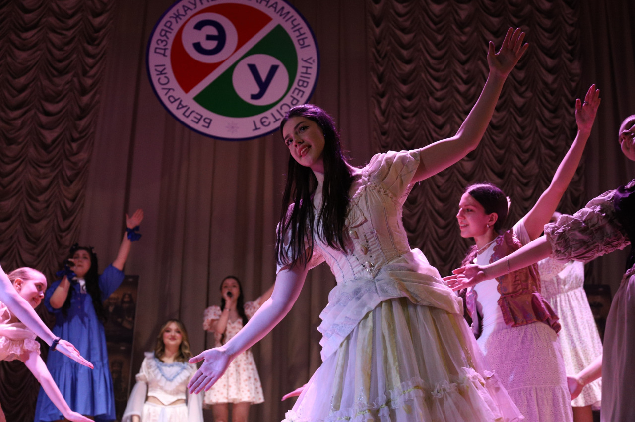 Фотограф в Минске - семейный, свадебный, репортажный фотограф. Фотосъёмка крещения, дня рождения, юбилея, венчания, корпоратива в Минске., фотография от 25.04.2026