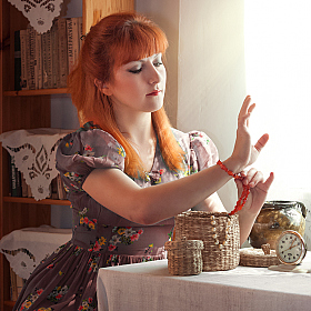 фотограф Ирина Олешкевич. Фотография "Девушка с бусами"