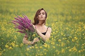 Собирать цветы | Фотограф Тимур Миткевич | foto.by фото.бай