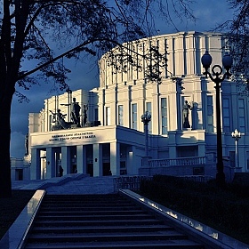фотограф Evgenij Zhavnerko. Фотография "Национальный театр оперы и балета РБ"