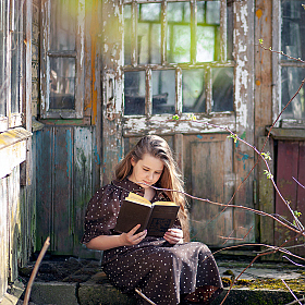 фотограф Елена Юрчик. Фотография "Девочка с книгой"