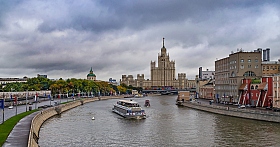 По Москве-реке. | Фотограф Edward Berelet | foto.by фото.бай