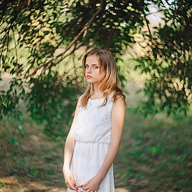 фотограф Артур Язубец. Фотография "Девочка в саду"
