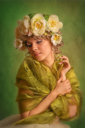 Девушка с пионами | Фотограф Лариса Кайченкова | foto.by фото.бай