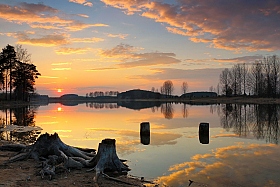 Закат над озером | Фотограф Валерий Козуб | foto.by фото.бай