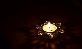 Горит свеча… горит, не угасает.... | Фотограф Olya Mazhejko | foto.by фото.бай
