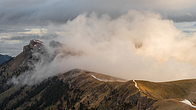 Утро с облаками над палатками | Фотограф Александр Плеханов | foto.by фото.бай