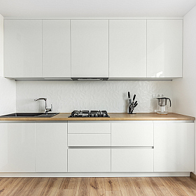 Белая кухня в квартире | Фотограф Андрей Казаченко | foto.by фото.бай