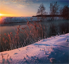 Про морозный рассвет у тёплой реки | Фотограф Сергей Шабуневич | foto.by фото.бай