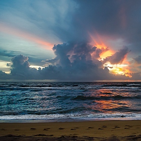 фотограф Edward Berelet. Фотография "Закат на Индийском океане."