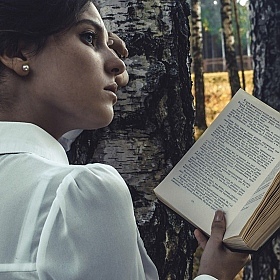 фотограф Юрий Грибченко. Фотография "Девушка с книгой"