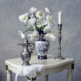 Натюрморт с белыми тюльпанами | Фотограф Ирина Приходько | foto.by фото.бай