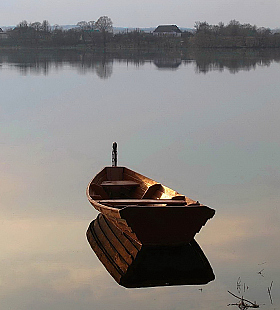 Золотая лодка | Фотограф Vladimir Bezborodov | foto.by фото.бай