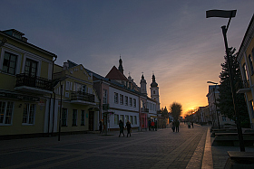 Закат в старинном городке | Фотограф Александр Шатохин | foto.by фото.бай