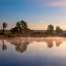 Рассвет у реки | Фотограф Сергей Шабуневич | foto.by фото.бай