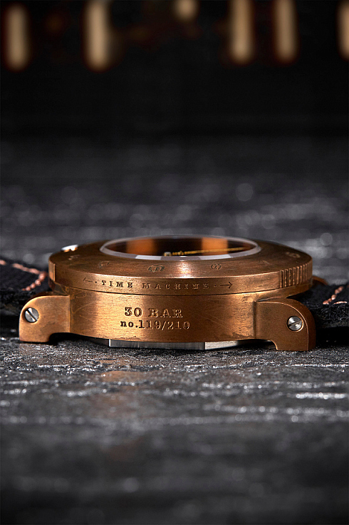 Фотограф Кирилл Подобед, фотография добавлена 15.10.2025