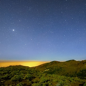 фотограф Andrew Shokhan. Фотография "Подножие вулкана Тейде ночью"