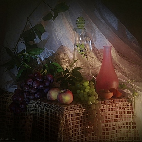фотограф Диана Буглак-Диковицкая. Фотография "С виноградом и персиками"