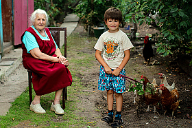 Ярослав и его прабабушка | Фотограф Егор Бабий | foto.by фото.бай