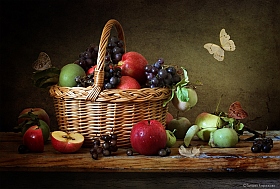Корзинка с фруктами | Фотограф Татьяна Карачкова | foto.by фото.бай