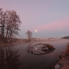 Луна и река | Фотограф Владимир Науменко | foto.by фото.бай