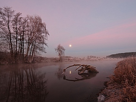 Луна и река | Фотограф Владимир Науменко | foto.by фото.бай